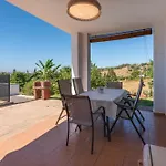 Casa Con Piscina La Madriguera Hébergement de vacances Estepona