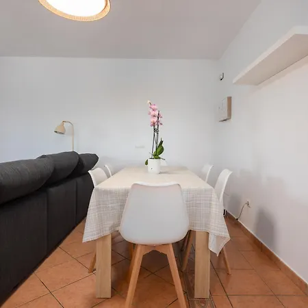 Дом отдыха Casa Con Piscina La Madriguera