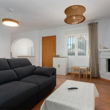 Casa Con Piscina La Madriguera Feriehus